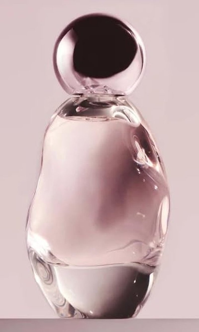 Kylie Cosmetics Cosmic Eau De Parfum 50 ml - Ambery Floral Fragrance for All Occasions
