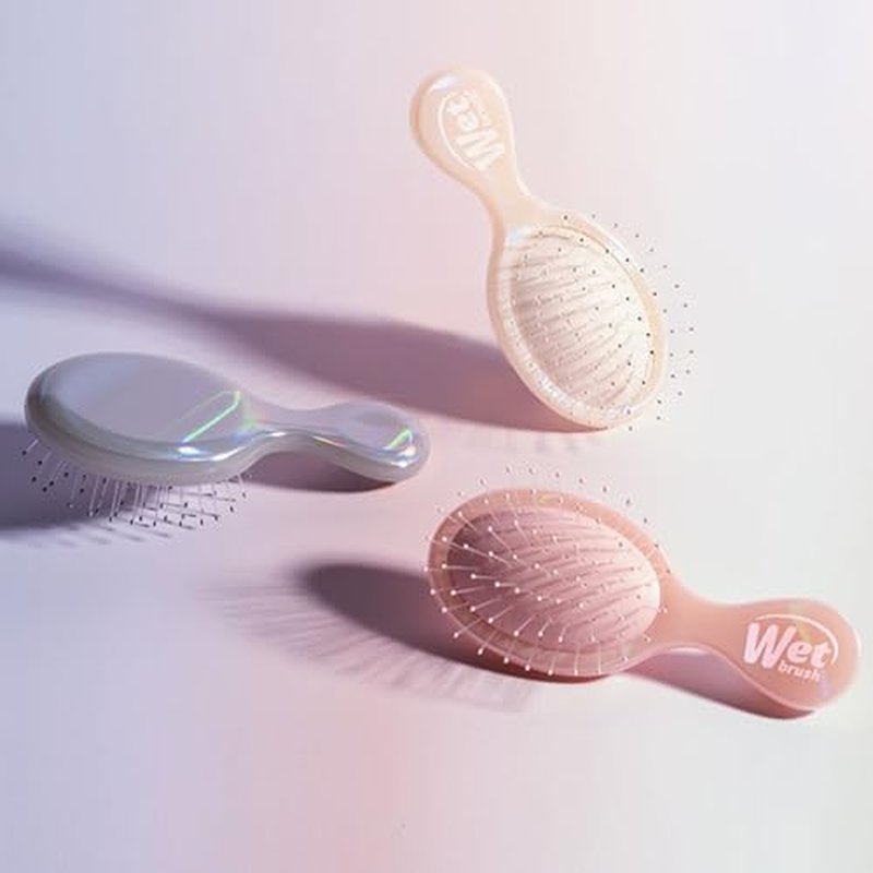 Wet Brush Mini Detangler Hair Brush, Cream (Iridescence Icon), Detangling Travel Hairbrush, Ultra-Soft IntelliFlex Bristles Glide Through Tangles with Ease, Pain-Free, All Hair Types, Limited Edition