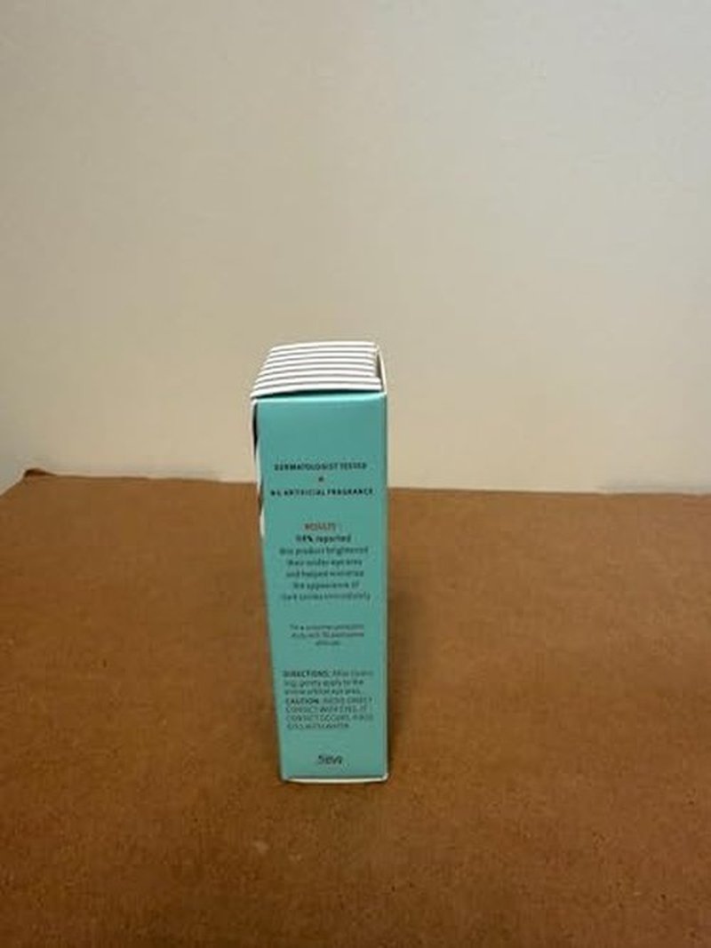 First Aid Beauty - Brighten + Glow Eye Cream with Niacinamide, Gives Skin an Instant Glow and Hydrates to Gradually Brighten & Help Reduce Appearance of Dark Circles, Safe for Sensitive Skin, 0.5 oz
