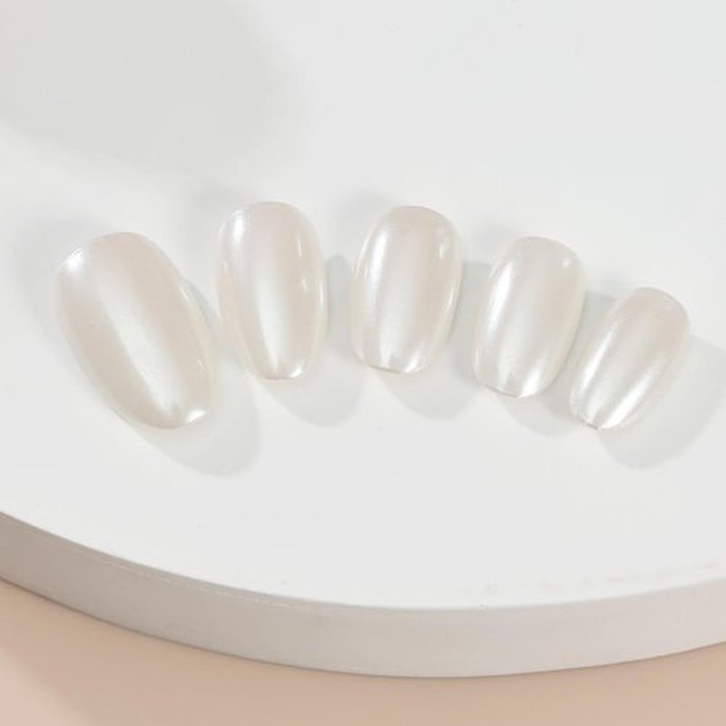 ADAIER Handmade Press On Nails, French Nails, party,Short Coffin Nails Set for Handmade,Reusable Opaque Nails in 24 Nail Kit for Women(Z-01)