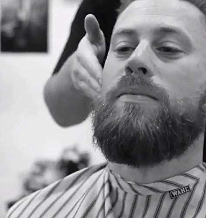 Uppercut Deluxe Beard Oil - Lightweight Non-Greasy Conditioner with Argan & Jojoba Oils | Softens & Nourishes, 1 fl oz