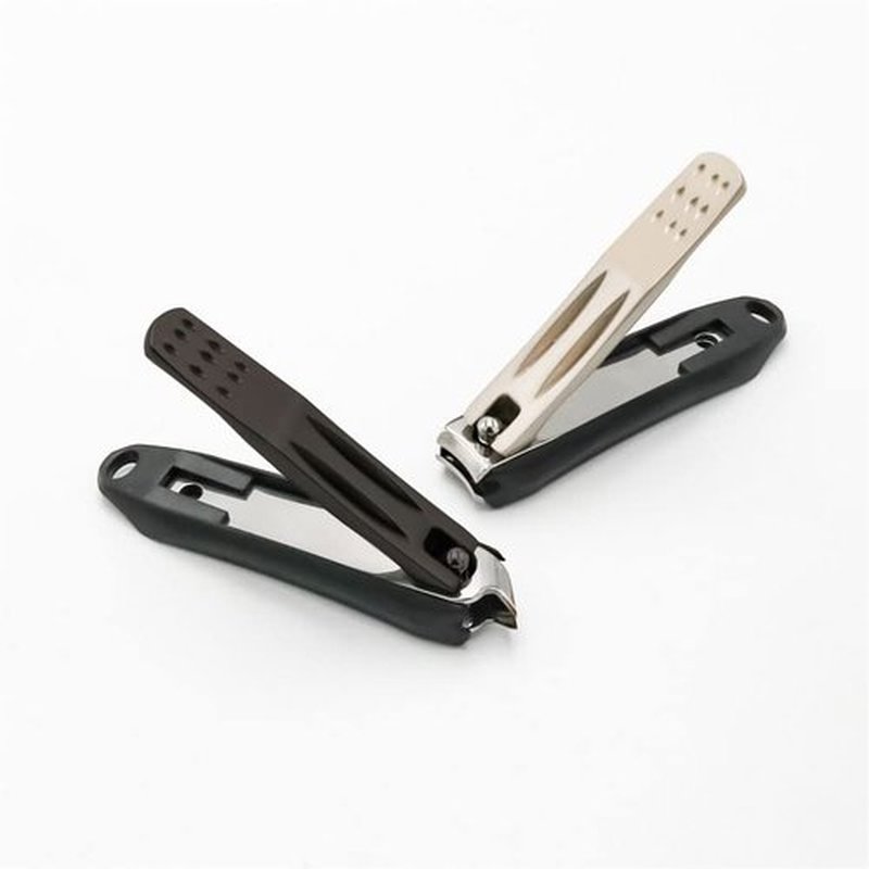 Nail Clippers, Stainless Steel Anti-Splash Nail Clippers, Nail Clippers with Flat Mouth Household File, for Manicure, Pedicure, Women and Men (A-Champagne gold)