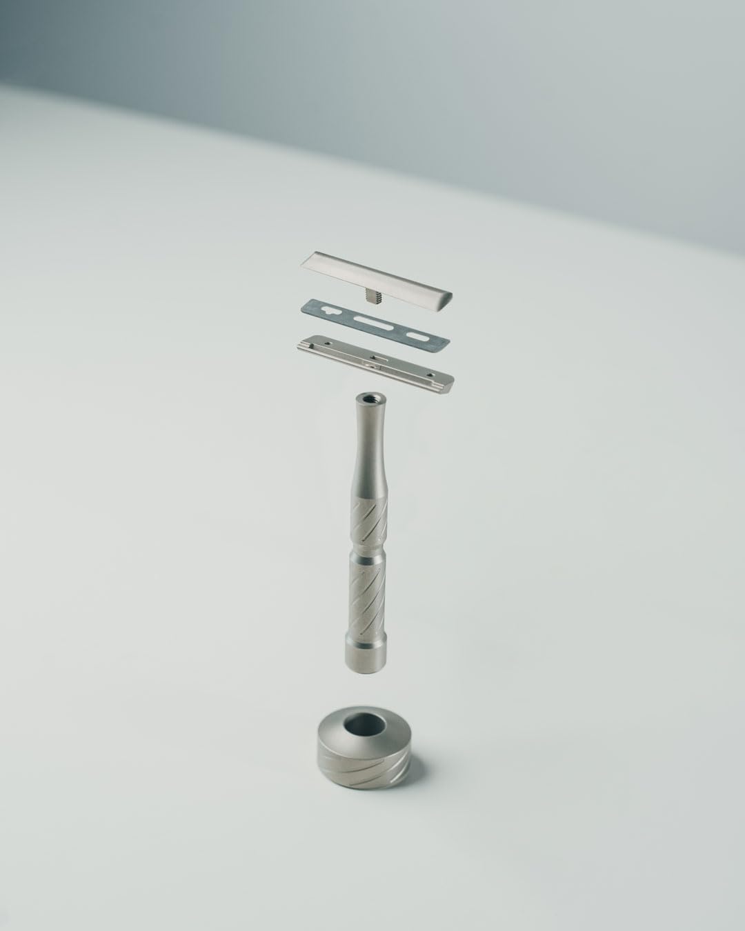 Blackland Vector Single Edge Safety Razor for Men - Open Comb | CNC Machined Metal | Made in USA | Uses Artist Club Blades | Premium Wet Shaving Razor