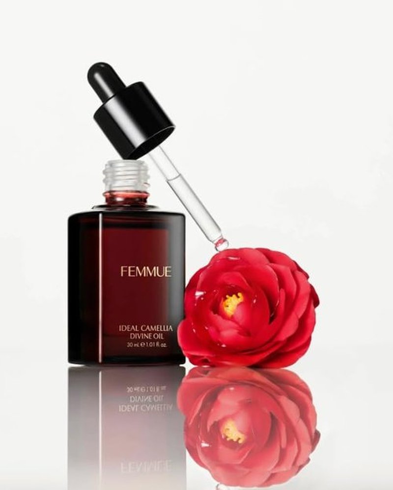 FEMMUE Ideal Camellia Divine Oil | Firming Face Oil with Camellia and Grapeseed | Anti Aging Barrier Repair, Hydrating for Dry Skin | Korean Beauty Skincare