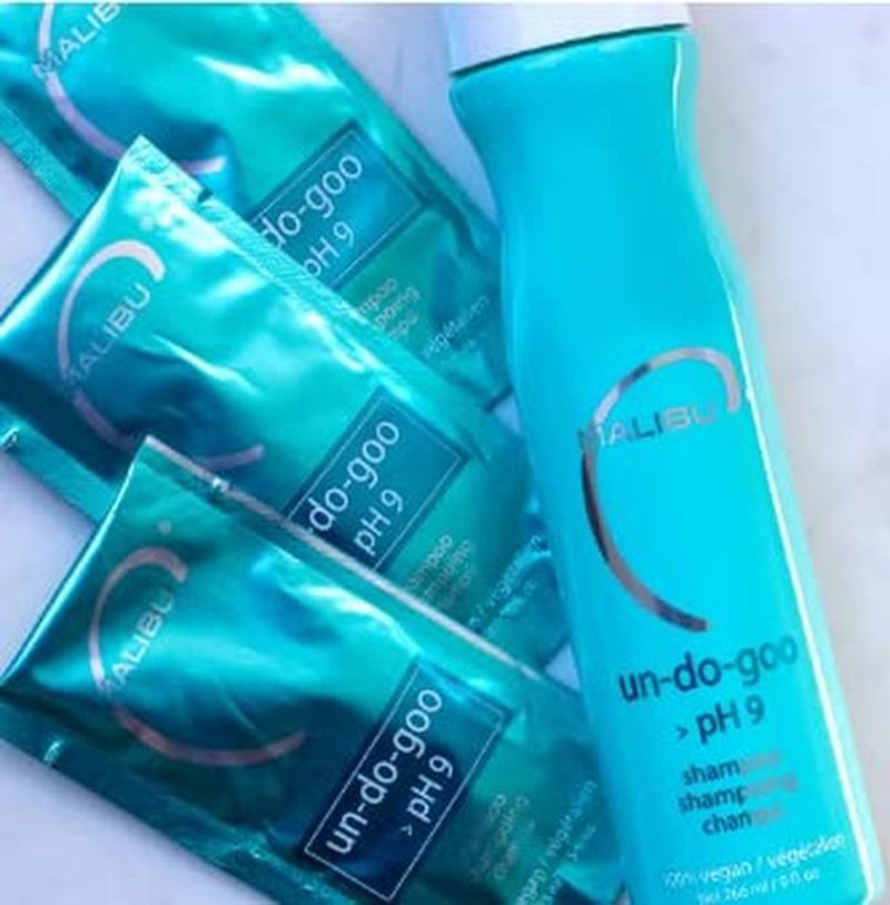 Malibu C Un-Do-Goo Clarifying Shampoo - Sulfate-Free Cleanser for Product Build-Up Removal and Shine Restoration