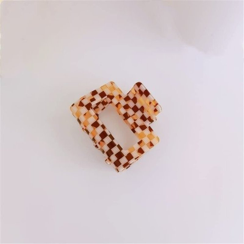 Checkered Hair Claw Clips for Women Girls Fashion Hair Clips for Styling Claw Clamps Thick Hair Retro Rectangle Shape, YOEMAYUNER (4PCs, 2inches, 4Colors)