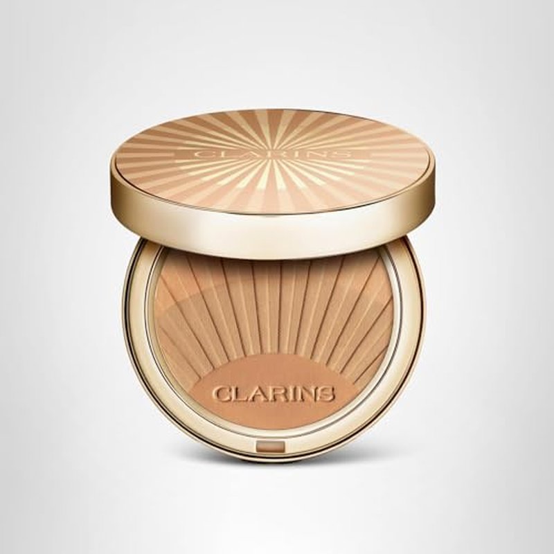 Clarins Bronzing Powder | Buildable, Luminous Matte Finish | 3-in-1 Bronzer, Contour, and Highlighter | Natural, Sun-Kissed Glow | 0.4 Ounces