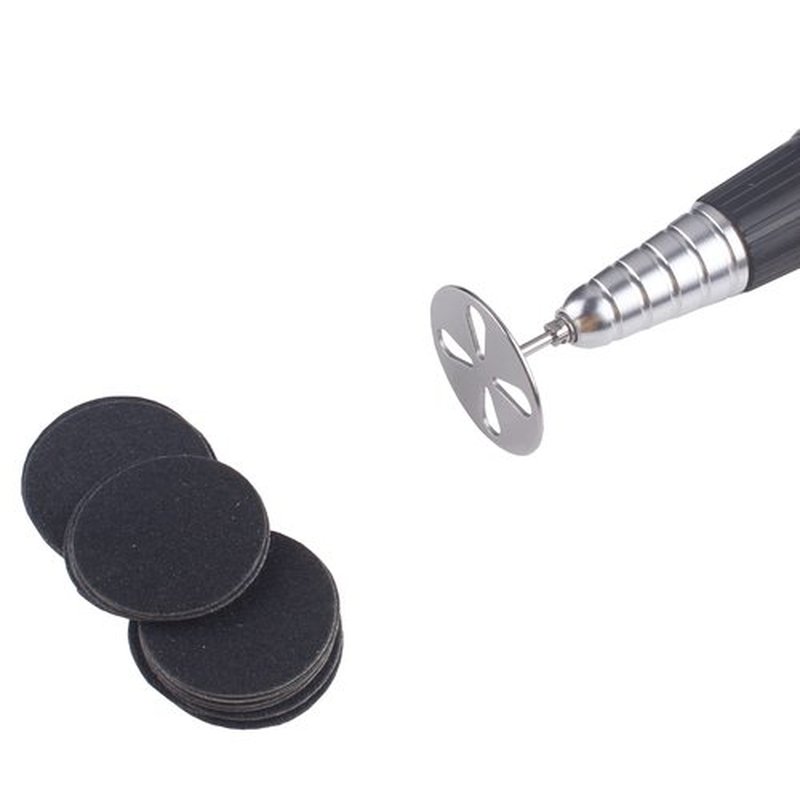 MZCMSL 100pcs Sandpaper Disc and 1pcs Metal Drill Bit, 3/32 Shank Pedicure Sanding Disc Bit for Dead Skin Callus Electric Foot File #150 Grit (Medium,35mm)