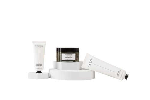 Revitalising Foot Cream | Dry Cracked Heels and Feet | Lightweight Lotion with Hyaluronic Acid | Nourishing Shea Butter | Eucalyptus & Peppermint Essential Oils | Vegan & 99% Natural | 50 ml