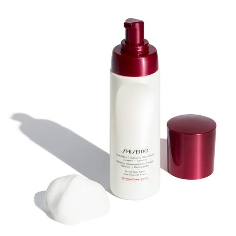 Shiseido Complete Cleansing Microfoam - Light Foaming Cleanser for Smooth, Hydrated Skin - 180 mL