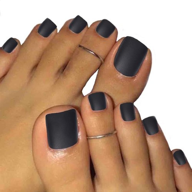 Outyua Black Square Fake Toenails Short Matte Press on Toe Nails Acrylic False Toes Nails with Designs Artificial Summer Beach Full Cover Toenail for Women 24 Pcs (Black)