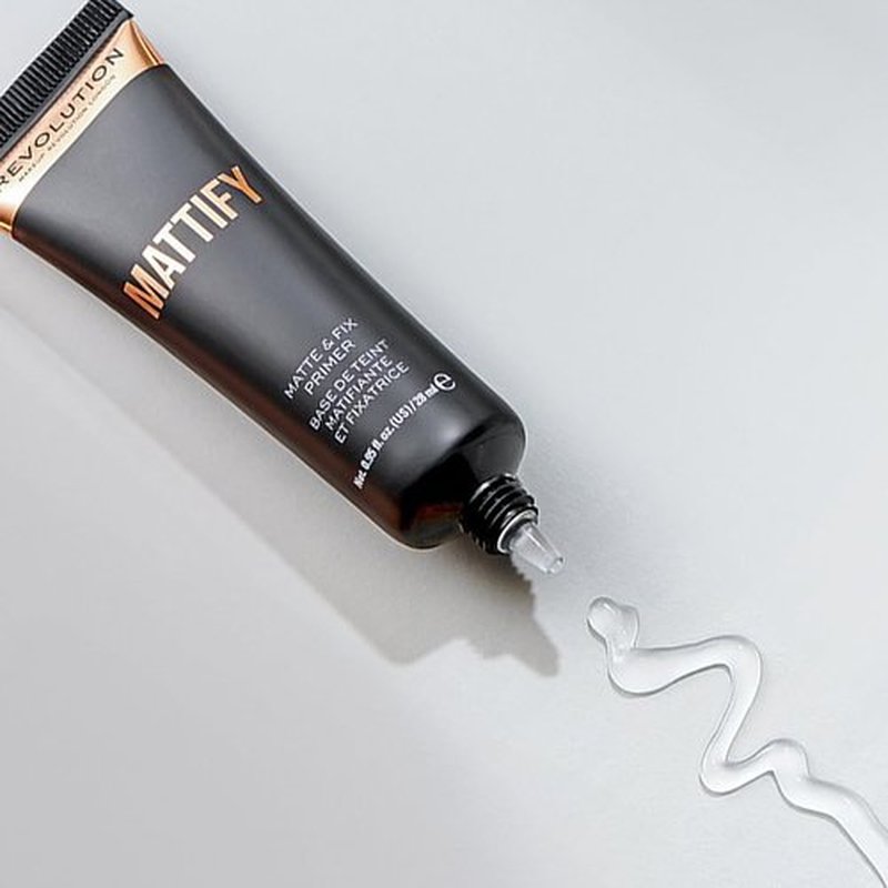 Makeup Revolution Face Primer - Mattifying, Lightweight & Translucent Formula | Vegan, 0.94 Fl Oz