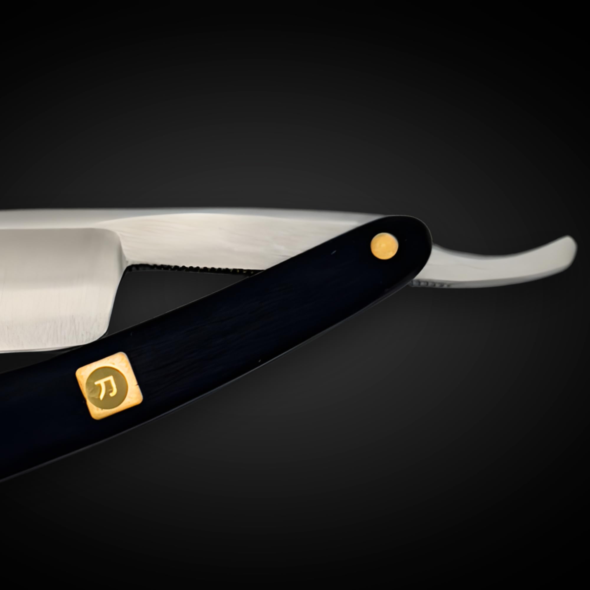 Saki Shears Professional Straight Razor for Men - Barber Shaving Razor - Wood Handle (Enjin)