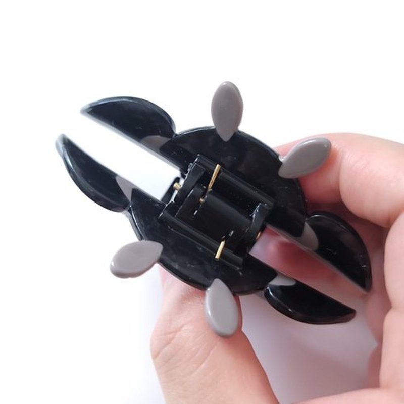 OMG Decor Bat Claw Clip,Acetate Hair Clip,Small Hair Clips for Women, 1 Count (Pack of 1)