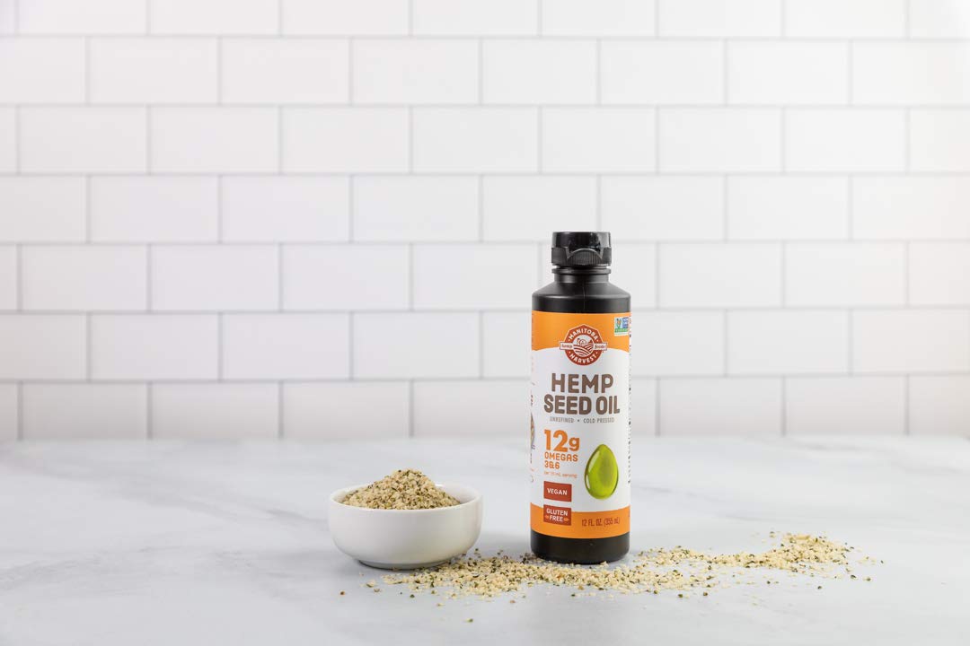 Manitoba Harvest Hemp Seed Oil, Cold Pressed, Premium Quality, 12g of Omegas 3 & 6 Per Serving, Hydrate & Nourish Skin - Non GMO, Vegan, Gluten Free, Great for cooking, salad dressings, 32 Fl Oz