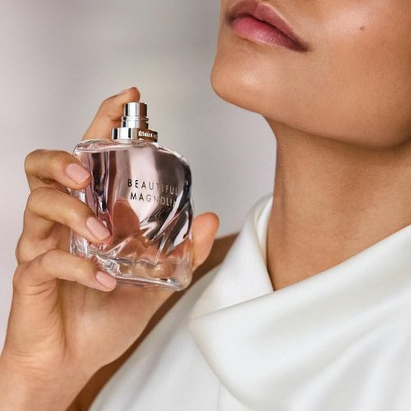 Estée Lauder Beautiful Magnolia Eau de Parfum Spray - Lush Magnolia, Solar Gardenia & Warm Woods | Women's Fragrance