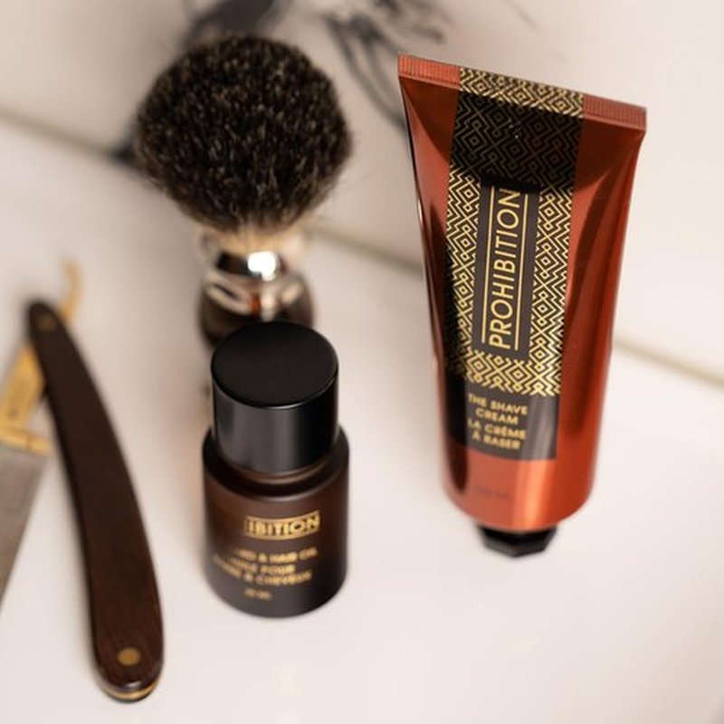 Skiennix Shaving Cream - Paraben-Free Formula with Macadamia Nut Oil & Oat Milk | 250 ml for Sensitive Skin