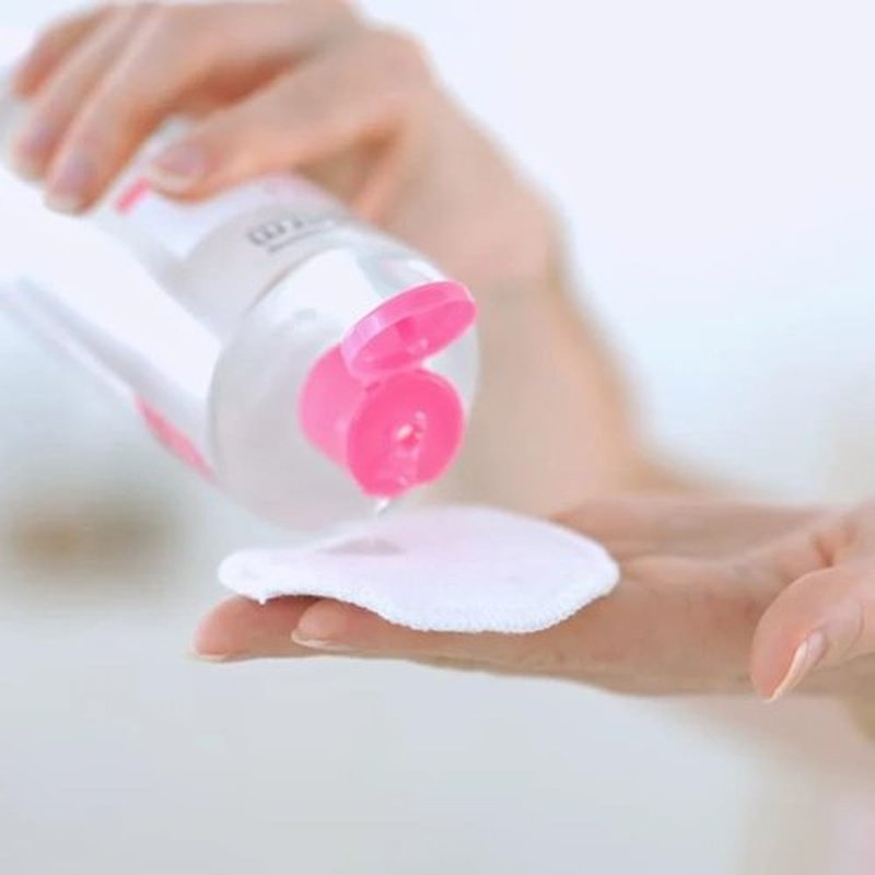 Regine Switzerland Micellar Water - Gentle Makeup Remover for Dry & Sensitive Skin - 200ml