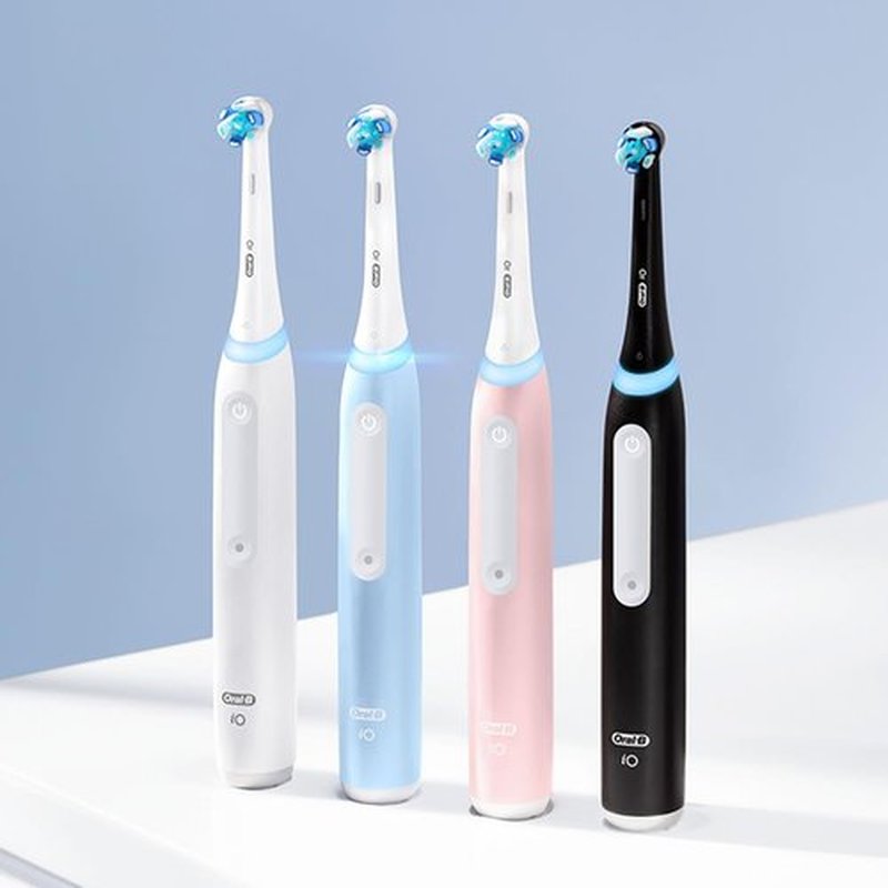 Oral-B iO3 Rechargeable Electric Toothbrush - Clean & Protect with 3 Modes, Visible Pressure Sensor, White