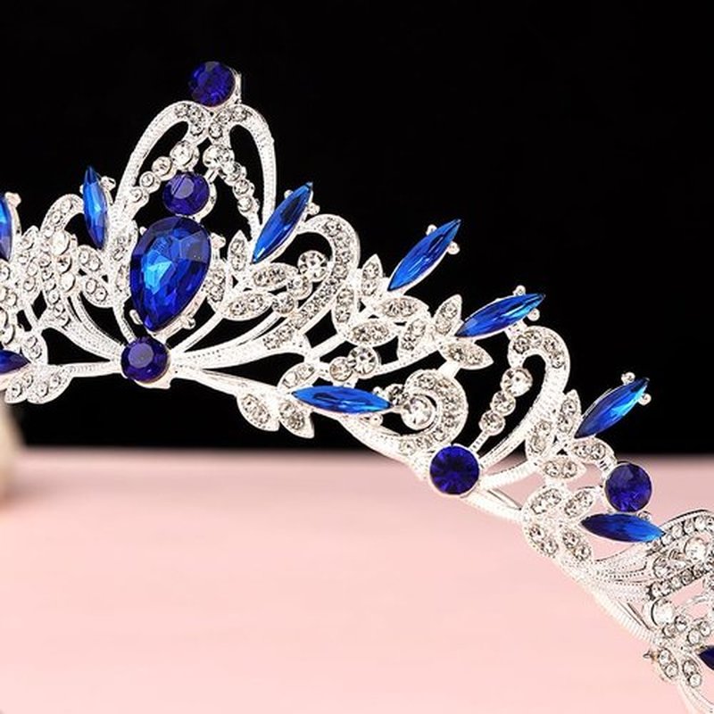 Rannyrena Silver Crystal Tiaras and Crowns for Women Sparkling Rhinestone Queen Crowns Princess Birthday Wedding Bridal Hair Accessories