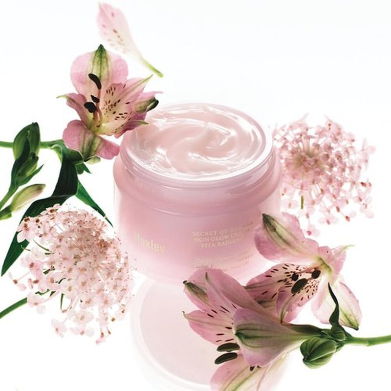 Huxley Secret of Sahara Skin Glow Cream Vita Radiance, 3% Niacinamide Face Moisturizer, Korean Skin Care Gel Cream for Dewy Glow, Glass Skin Finish | 50ml /1.69 fl. oz.