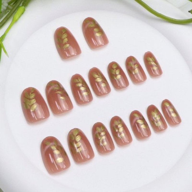Short Press on Nails Oval Fake Nails with Golden Leaves Designs Cat Eyes Nails Press ons Fall False Nails for Women 24Pcs