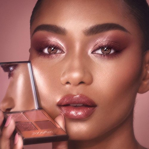 Charlotte Tilbury Luxury Palette Eyeshadow - Shimmer, Metallic & Satin Matte Quad with 4 Rich Shades