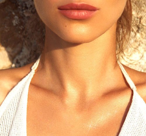 FarmHouse Fresh Lustre Drench Instant Glow Dry Oil, Vitamin K Body Oil, Lightweight Golden Shimmer, Fast-Absorbing, 4 Fl Oz
