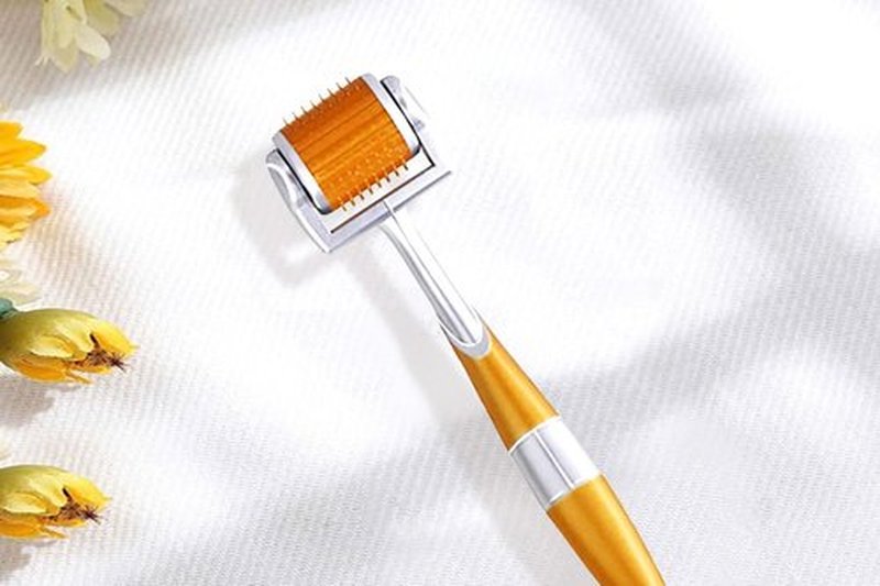 Professional Derma Roller 192 Individual Real Needles Titanium Micro Needles Microneedling Roller for Home Use with Storage Case & User Manual