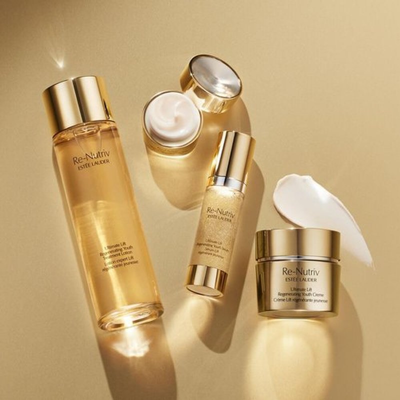 Estée Lauder Re-Nutriv Ultimate Lift Eye Cream - Regenerating Youth Formula, 0.5 Fl Oz