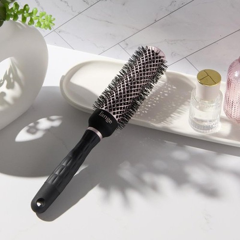 L'ANGE HAIR VolumePro Extra-Long Ceramic Ionic Round Brush, Black | For Blow Drying, Curling & Styling | Adds Volume, Reduces Frizz & Boosts Shine | Ideal for Extra-Long Hair (33mm)