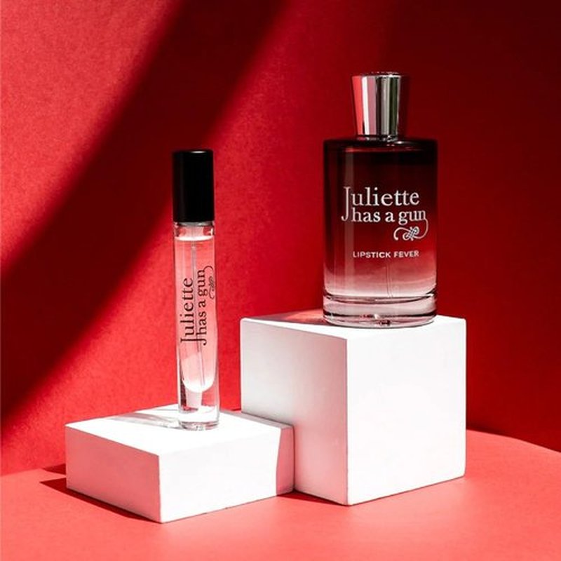 Juliette Has A Gun Lipstick Fever - Bold Long-Lasting Color | Vibrant Red Shade