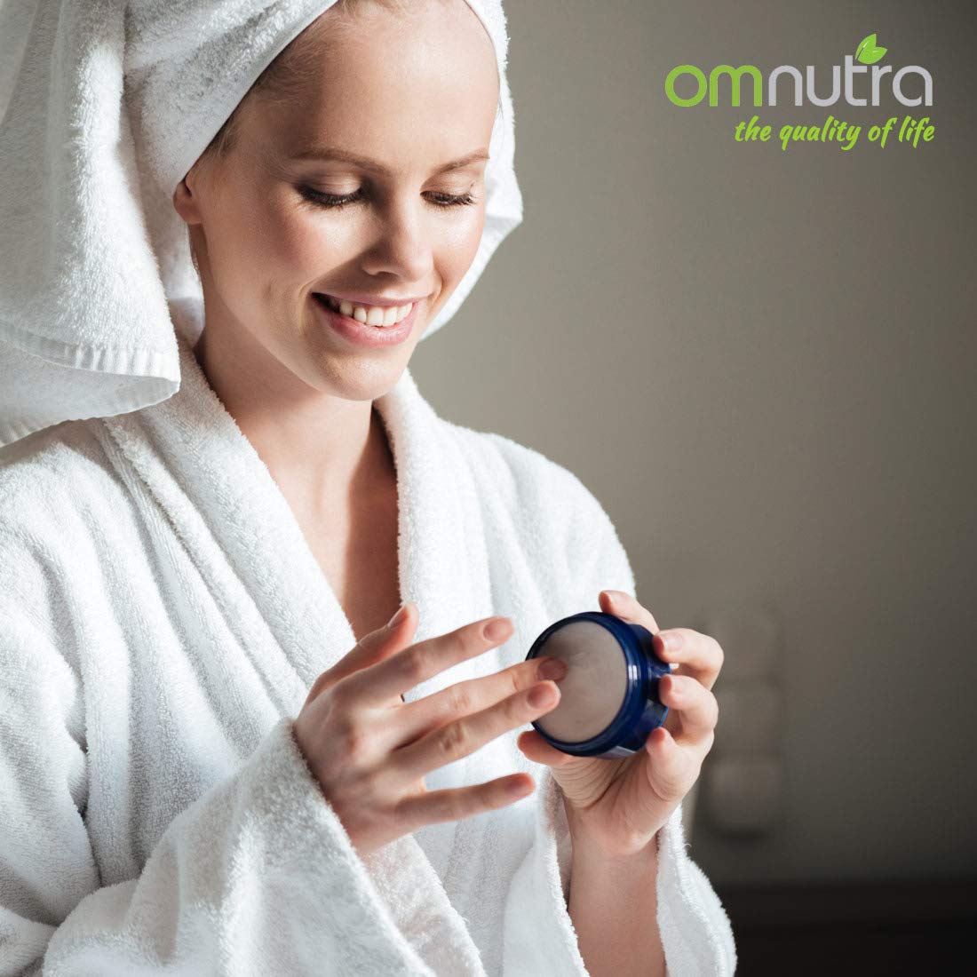 OmNutra Staphyderm Non Antibiotic Ointment - 4OZ All Natural Topical Probiotic Lotion New Skin Therapy Cream For Dry Itchy Skin Organic Based Topical Probiotics for Skin Care