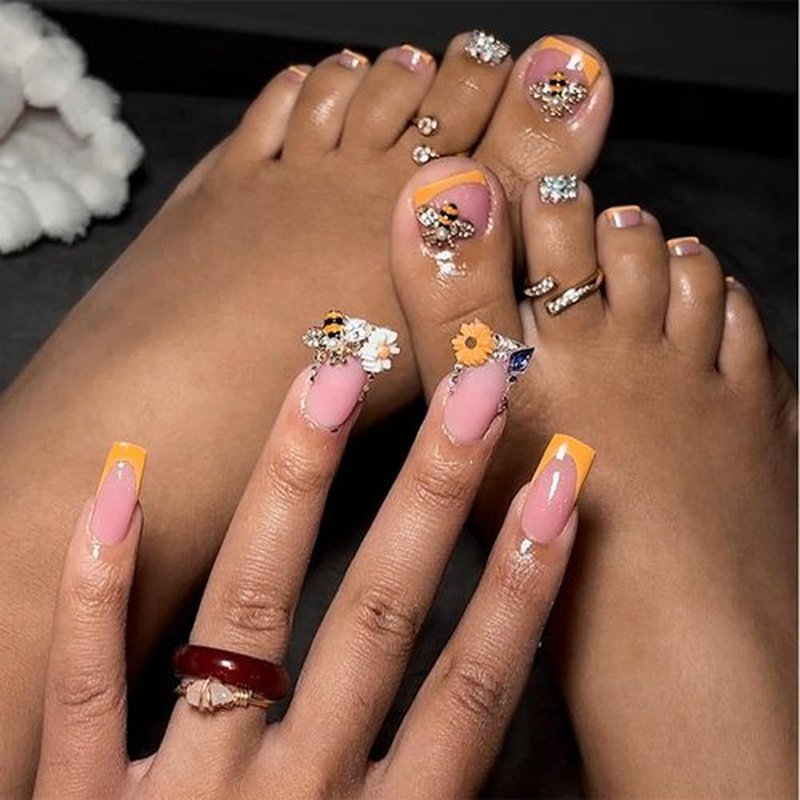 48 Pcs Orange French Press on Nails Medium & Press on Toenails Set Medium Square Nail Press ons with Rhinestone Designs Bee Flower Nail Charms Fake Nails Acrylic Nails Stick on Nails for Women