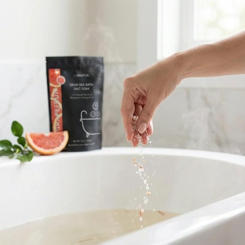 Dead Sea Bath Salt Soak - Relaxing & Detoxifying 21 Mineral Formula | 14oz Grapefruit Infused Essential Oils