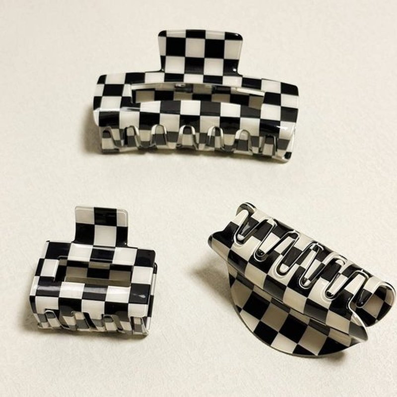 Skiennix Vintage Checkered Y2K Hair Barrettes - Aesthetic 3-Piece Claw Clip Set for Women & Girls