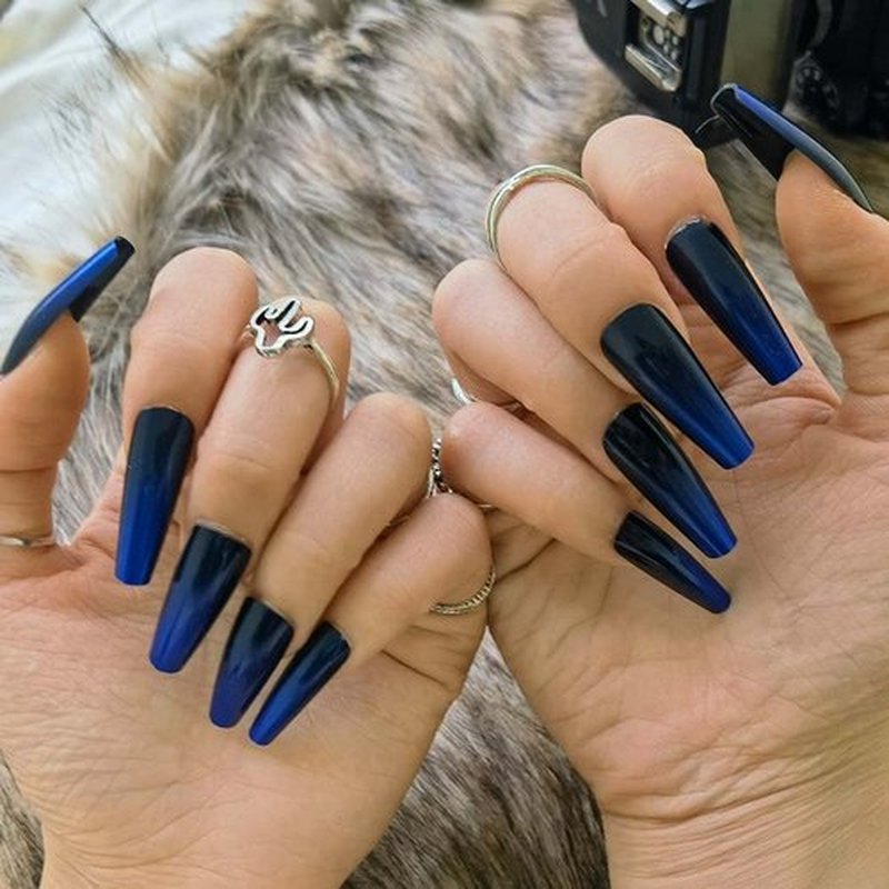 Outyua Ombre Extra Long Press on Nails Coffin Fake Nails Ballerina False nails Acrylic Halloween Christmas Nails for Women and Girls 24Pcs (Black and Blue)