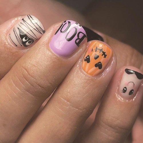 144 Pcs Halloween Press on Nails Kit Short Square Fake Nails 6 Styles False Nails with Designs Ghost Mummy Pumpkin Nightmare Nails Christmas Glossy Glue on Nail Acrylic Nail for Women Girls