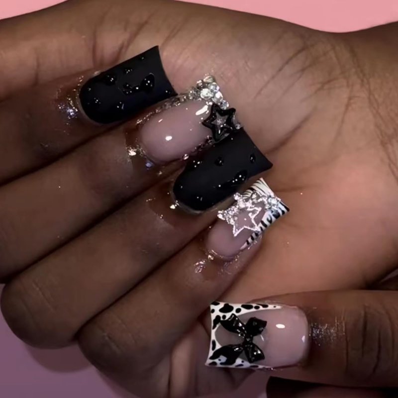 YIHONGYAN Press on Nails Square Short Fake Nails Press ons Nail Art Tips Artificial Acrylic Kit Full Cover Black Duck Mouth False Nails with Cute Bow Star Charms Design Stick on Nails Women 24Pcs