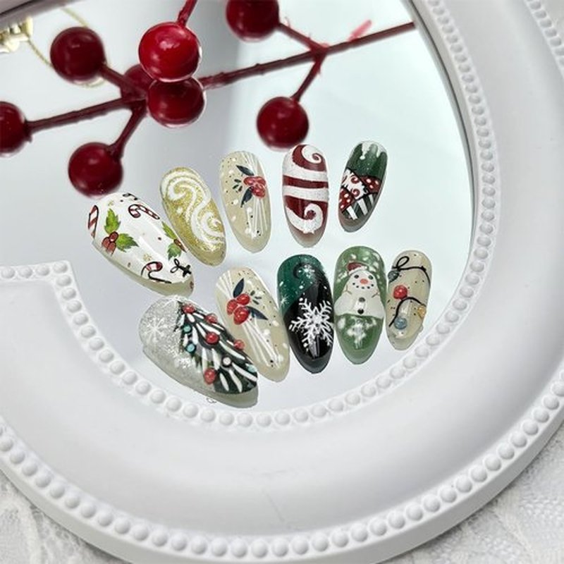 30Pcs Christmas Handmade Press on Nails Medium Almond Christmas Fake Nails Cute Snowman Lights Designs Xmas Acrylic Nail Winter Snowflake Glue on Nails Xmas Tree Holly Leaf False Nails for Women