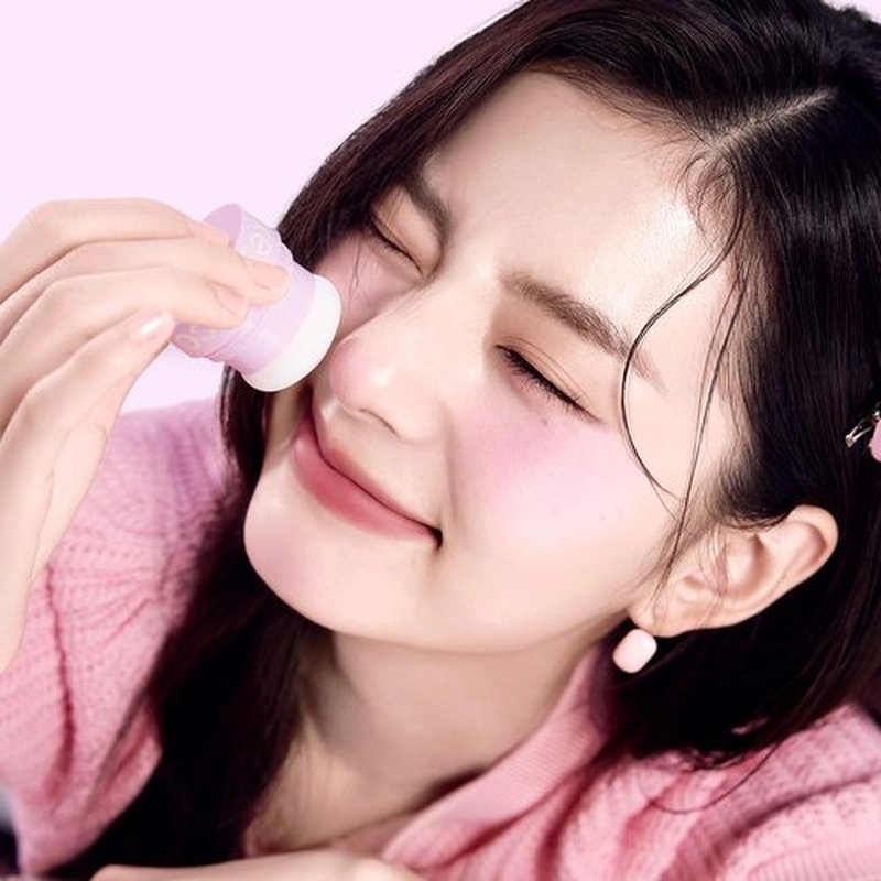 COLORKEY Shimmering Pudding Powder Blush - Lightweight & Smooth Finish | Portable Makeup (01 Violet, 3.2g)