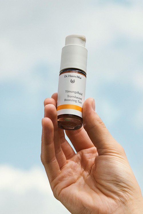 Dr. Hauschka Translucent Bronzing Tint - Natural Glow Enhancer | 0.6 Fl Oz