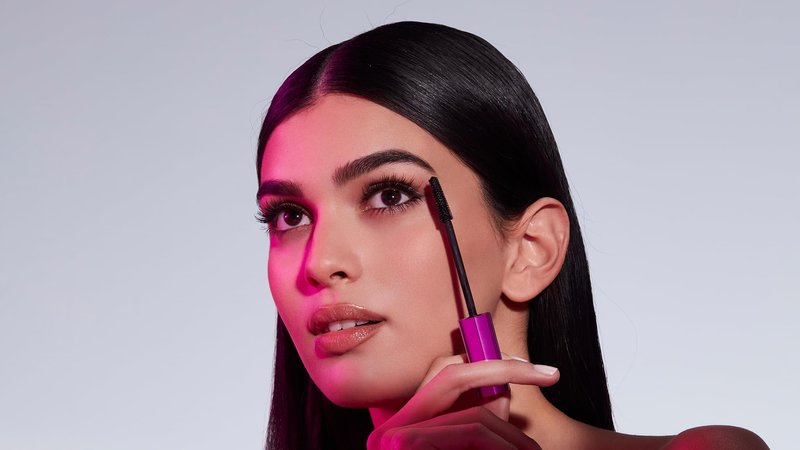 Vamp! Lash Extender Mascara - 112 Extra Black by Pupa Milano for Women - 0.47 oz Mascara