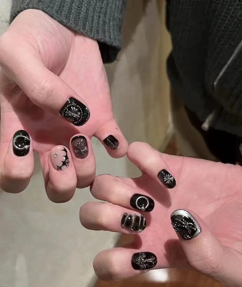 Handmade Press On Nails Dark Small Short Armor Short Square Fake Nails 10Pcs(M)