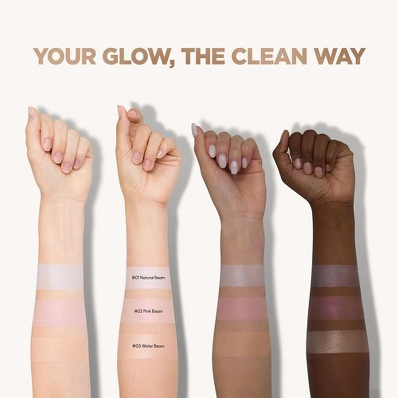 Laka Dream Beam Highlighter, 2.8g/0.09oz, Hydrating Powderwith Hyaluronic Acid & Chamomile for Radiant, Long-Lasting Glow, Glass Skin, K-Beauty (#01 Natural Beam)