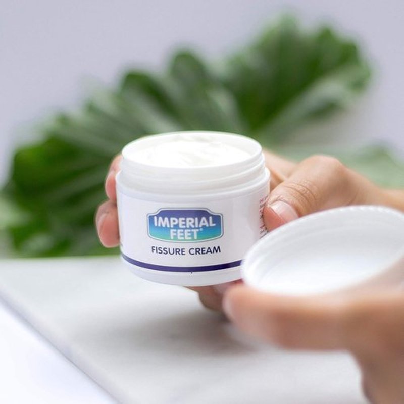 2 in 1 Foot Cream for Dry Cracked Heels - XL Foot Repair Cream for Dry Feet - Suitable for Diabetics - Used by Professionals