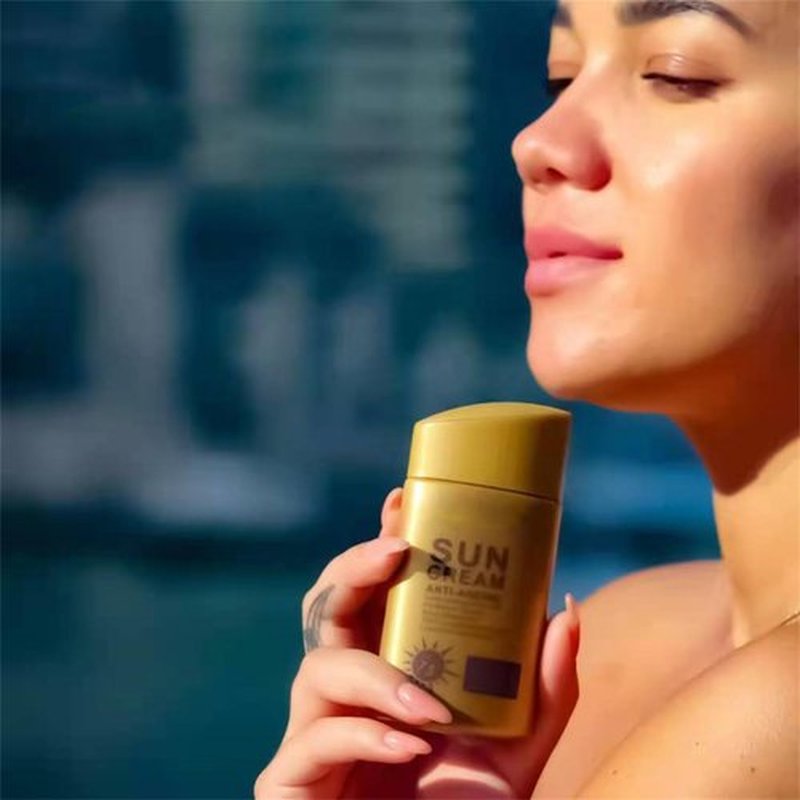 Anti Aging Sunscreen SPF 60 for Face and Body, Sun Screen Protector Walerproof, Non Greasy, Light and Smooth Feel Sunscreen Lotion Moisture Sun Cream, Beach Essentials for Women (SPF 60)
