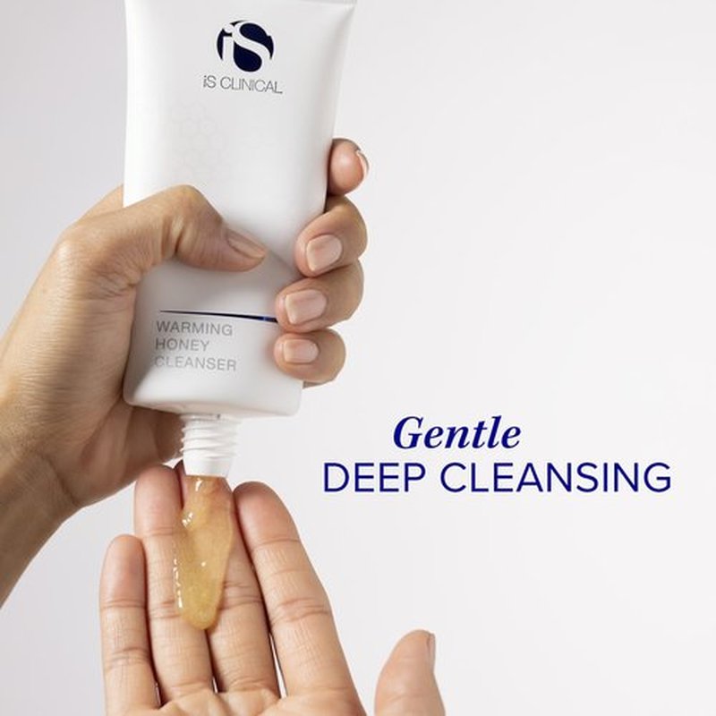 iS CLINICAL Luxurious Warming Honey Face Cleanser - Hydrating Formula with Pure Honey for Glowing Skin