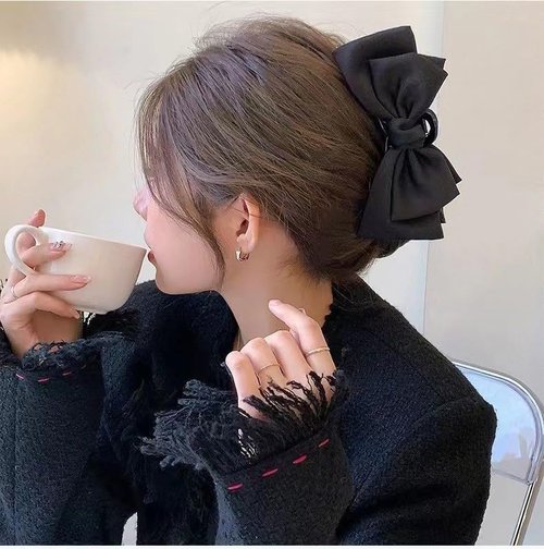 TUCEWP Black Bow Hair Clips for Women Girls 2Pcs Velvet Silky Satin Bow Claw Clip for Long Curly Thick Hair Strong Hold Bowknot Hair Barrettes Claw Jaw Nonslip Hair Catch Clamps Large Hair Accessories