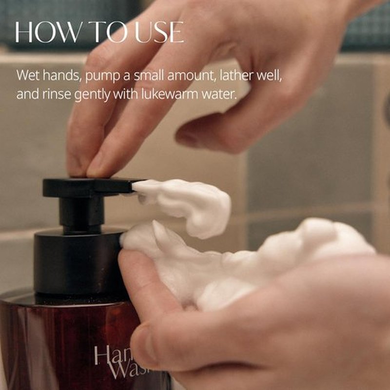 hetras. Perfume Bubble Hand Wash with Pump Dispenser 17.4 fl oz x 2 Pack | Hotel Wood - Luxurious Forest Scent | Hydrates & Cleanses Skin | Gentle & Mild Ingredients